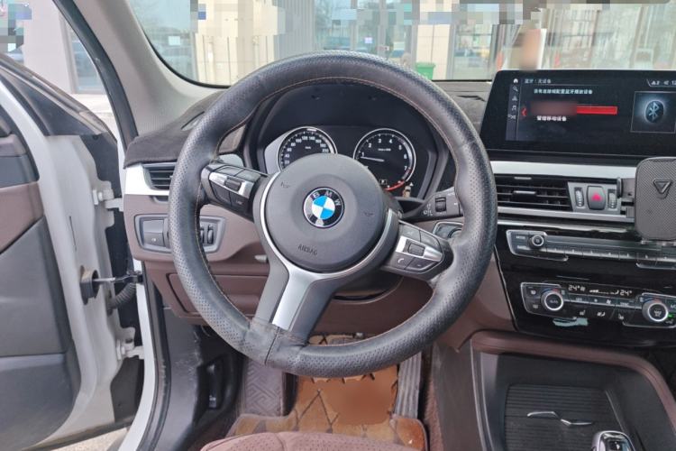 Used BMW X1 2021 sDrive25Li Leading Model Steering Wheel