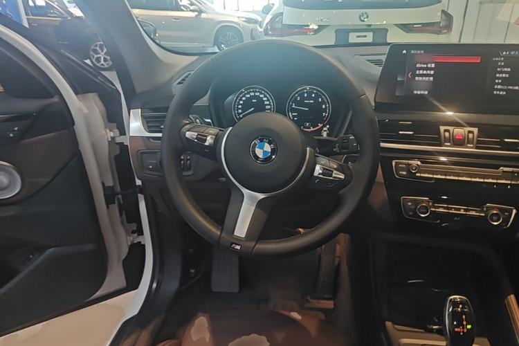 Used BMW X1 2021 sDrive25Li Leading Model Steering Wheel