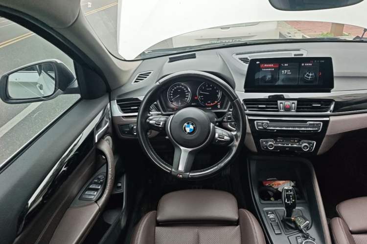 Used BMW X1 2021 Restyled sDrive25Li Leading Edition Steering Wheel