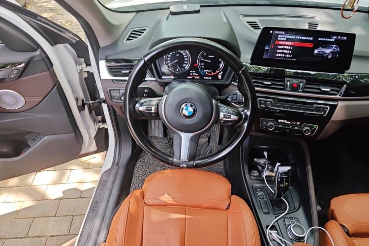 Used BMW X1 2021 sDrive25Li Leading Model Steering Wheel
