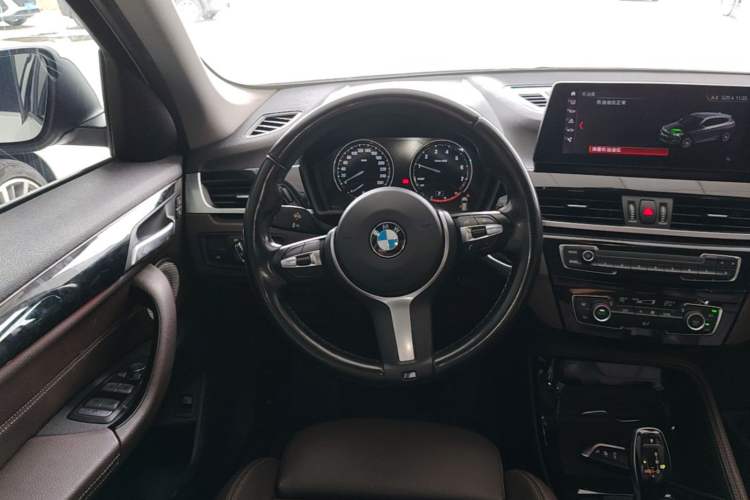 Used BMW X1 2021 sDrive20Li Premium Edition Steering Wheel