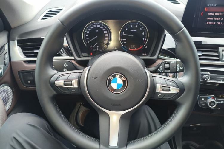Used BMW X1 2021 sDrive25Li Leading Model Steering Wheel