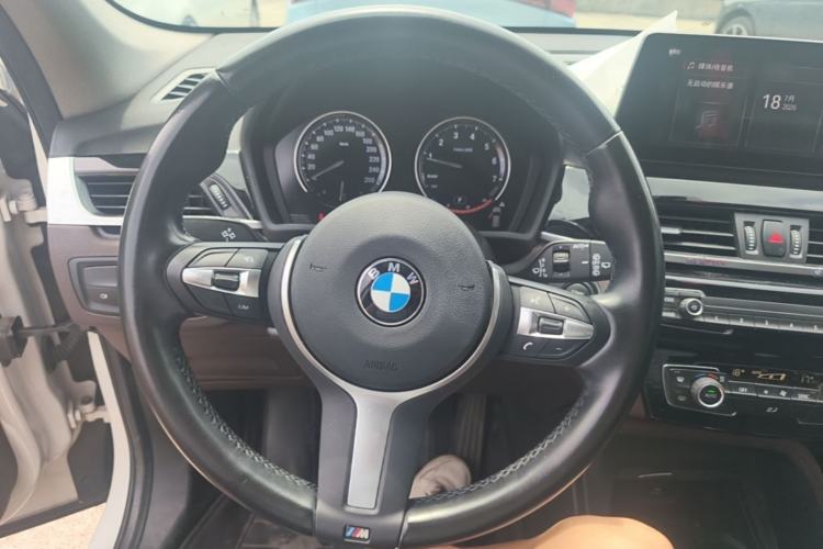 Used BMW X1 2021 sDrive25Li Leading Model Steering Wheel