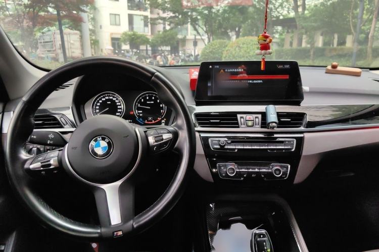 Used BMW X1 2021 sDrive25Li Leading Model Steering Wheel