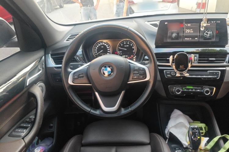 Used BMW X1 2021 sDrive20Li Fashion Model Steering Wheel
