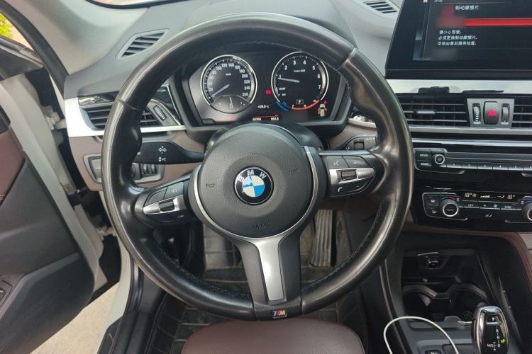 Used BMW X1 2021 sDrive25Li Leading Model Steering Wheel