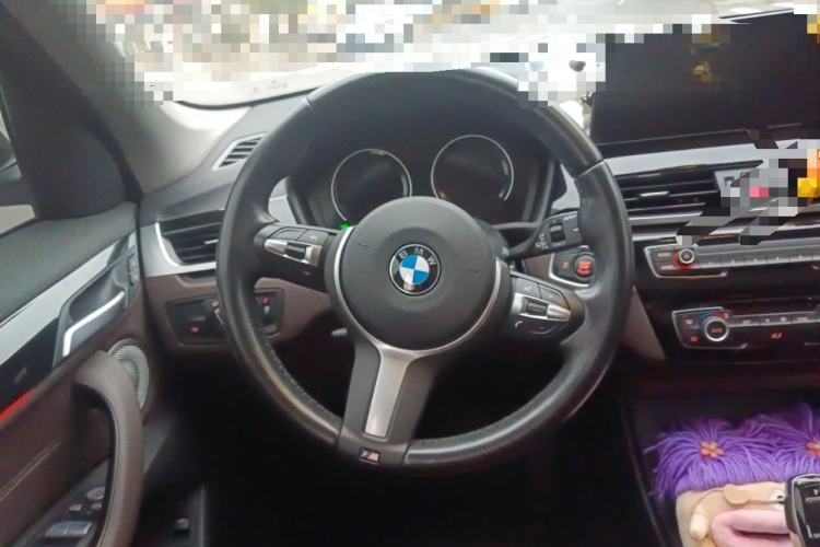 Used BMW X1 2021 sDrive25Li Leading Model Steering Wheel