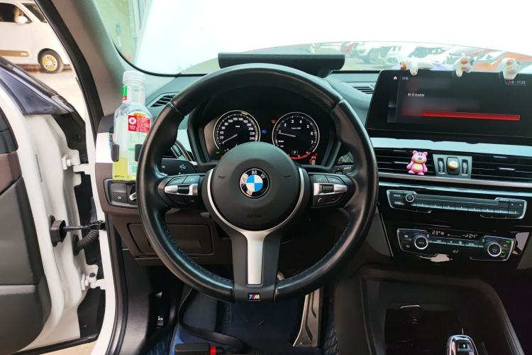 Used BMW X1 2021 Restyled sDrive25Li Leading Edition Steering Wheel