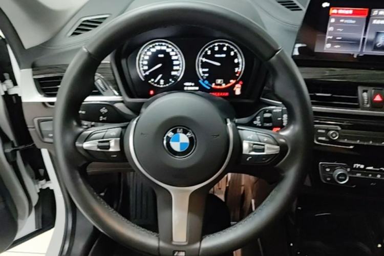 Used BMW X1 2021 Revised xDrive25Li Premium Edition Steering Wheel