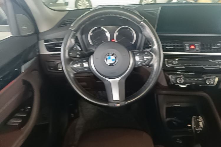Used BMW X1 2021 sDrive25Li Leading Model Steering Wheel