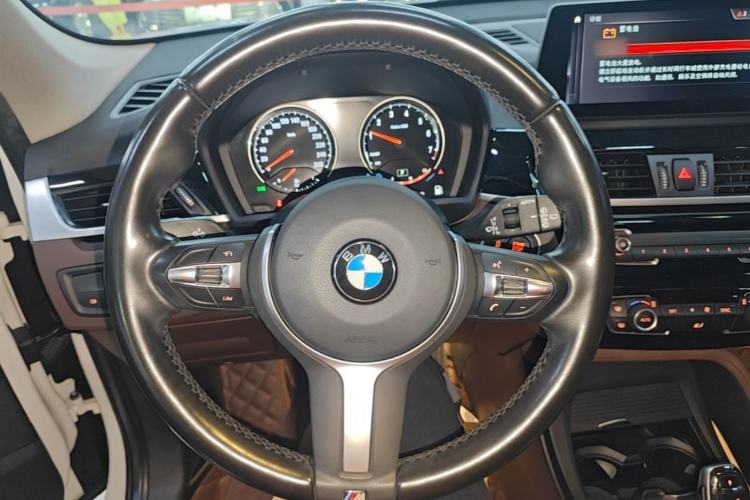 Used BMW X1 2021 sDrive25Li Leading Model Steering Wheel