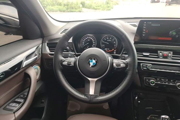 Used BMW X1 2021 sDrive20Li Premium Edition Steering Wheel
