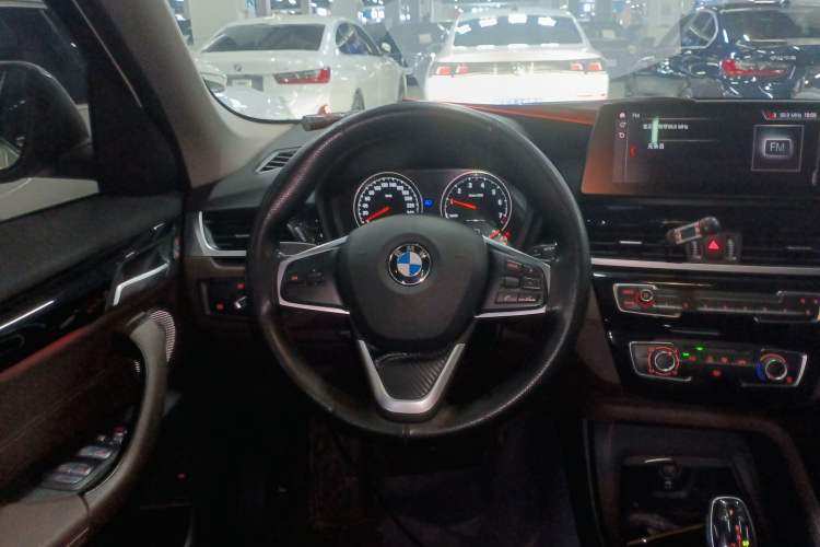 Used BMW X1 2021 sDrive20Li Fashion Model Steering Wheel