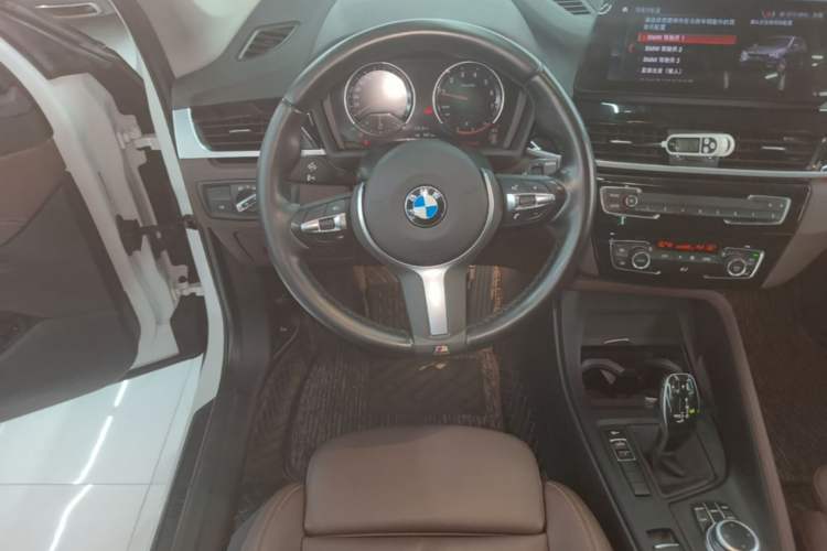 Used BMW X1 2021 Restyled sDrive25Li Leading Edition Steering Wheel