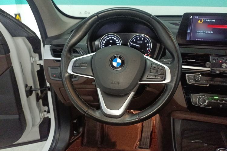 Used BMW X1 2021 sDrive20Li Fashion Model Steering Wheel