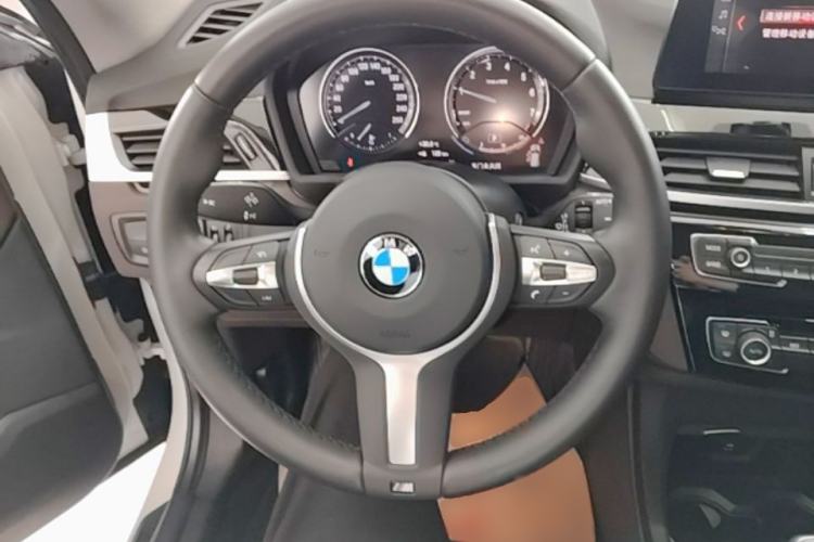 Used BMW X1 2021 sDrive25Li Leading Model Steering Wheel