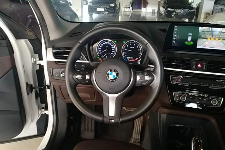 Used BMW X1 2021 Restyled sDrive25Li Leading Edition Steering Wheel