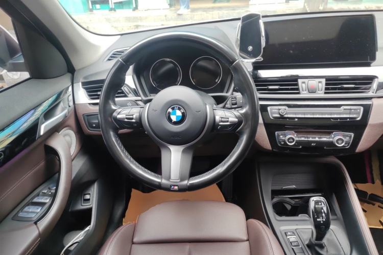 Used BMW X1 2021 Restyled sDrive25Li Leading Edition Steering Wheel