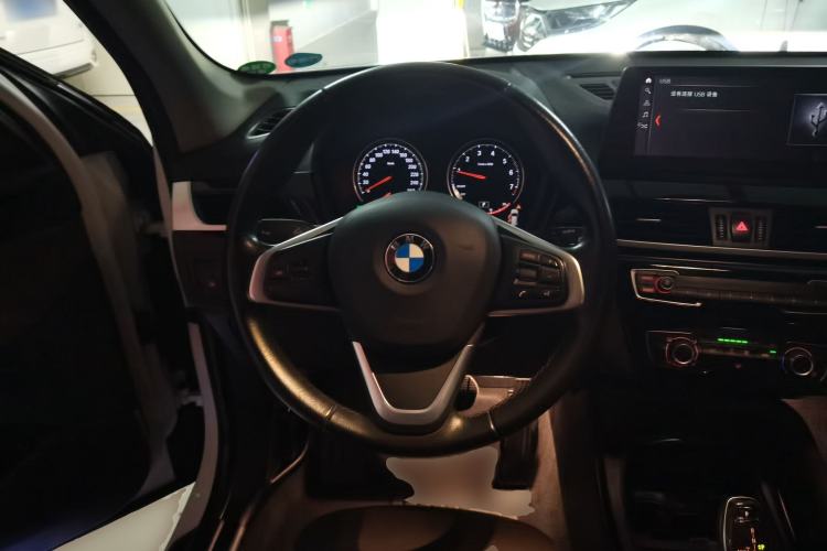 Used BMW X1 2021 sDrive20Li Fashion Model Steering Wheel