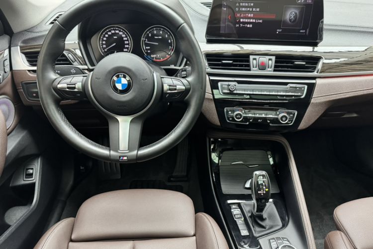 Used BMW X1 2021 xDrive25Li Luxury Model Steering Wheel
