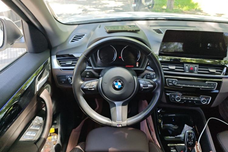 Used BMW X1 2021 sDrive20Li Premium Edition Steering Wheel