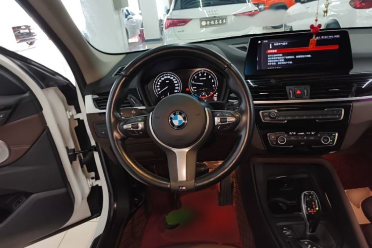 Used BMW X1 2021 Restyled sDrive25Li Leading Edition Steering Wheel