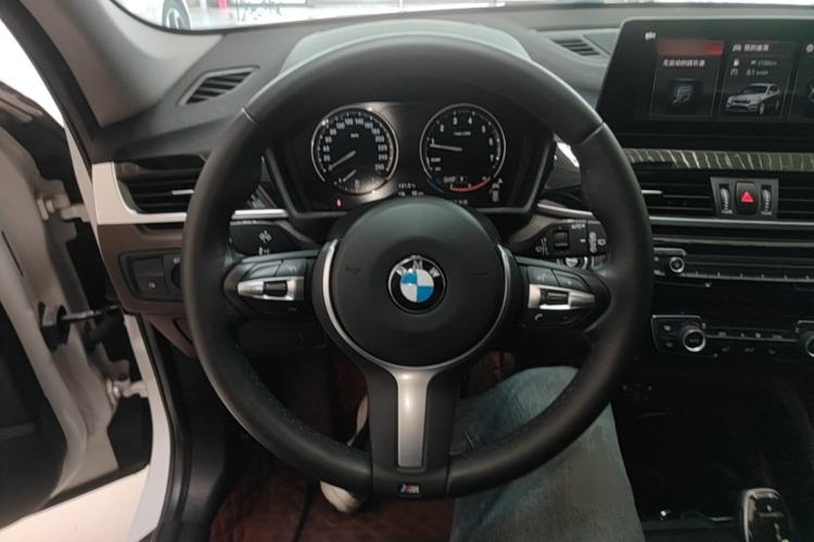 Used BMW X1 2021 sDrive25Li Leading Model Steering Wheel