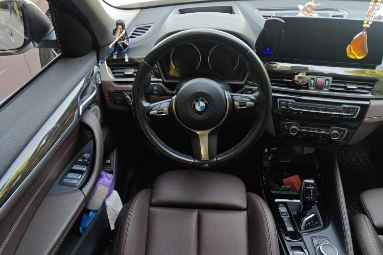 Used BMW X1 2021 xDrive25Li Luxury Model Steering Wheel
