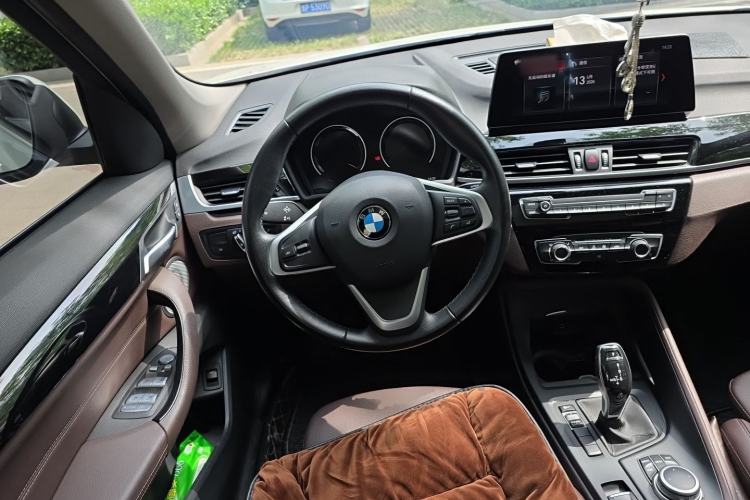 Used BMW X1 2021 Restyled sDrive20Li Fashion Version Steering Wheel
