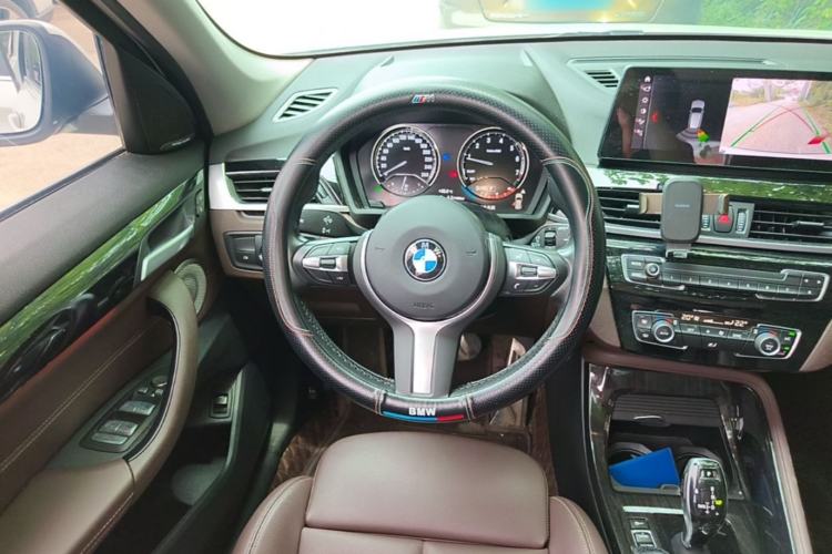 Used BMW X1 2021 Restyled sDrive25Li Leading Edition Steering Wheel