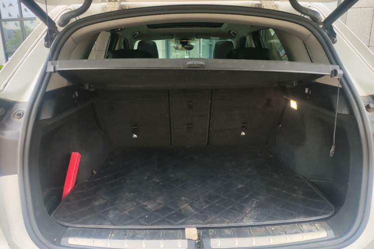 Used BMW X1 2021 Restyled sDrive25Li Leading Edition Trunk