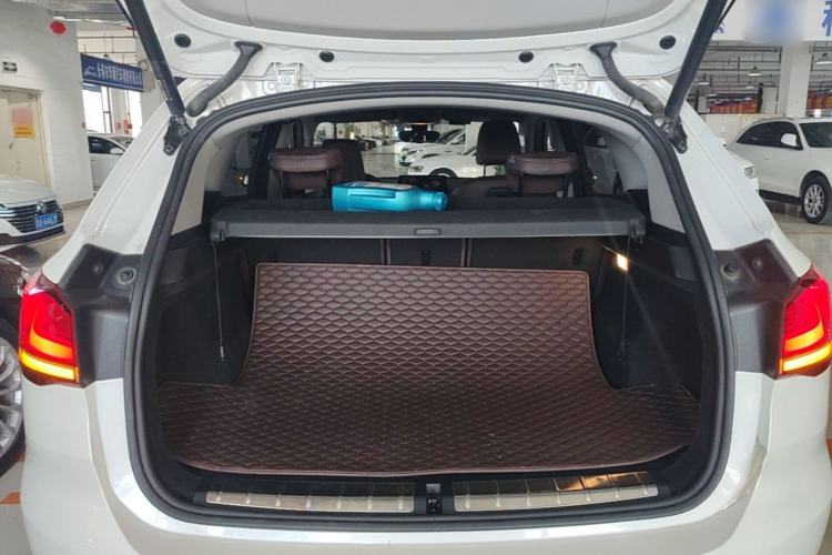 Used BMW X1 2021 sDrive25Li Leading Model Trunk