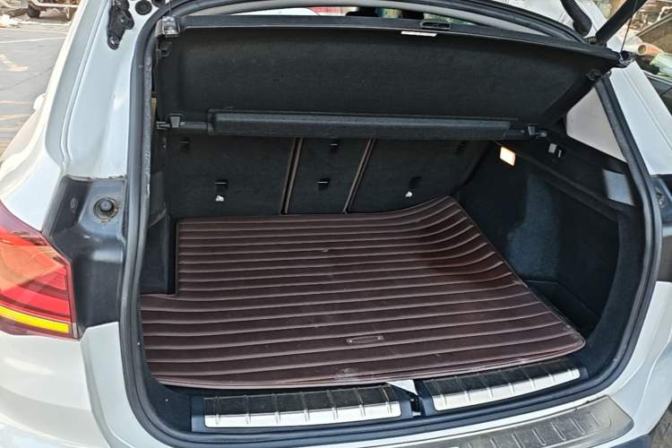 Used BMW X1 2021 sDrive25Li Leading Model Trunk