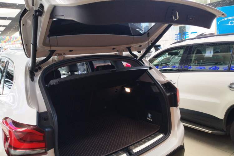 Used BMW X1 2021 sDrive20Li Premium Edition Trunk