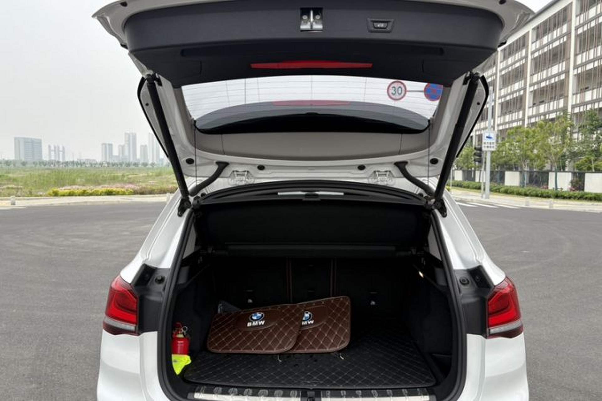 Used BMW X1 2021 Restyled sDrive20Li Fashion Version Trunk