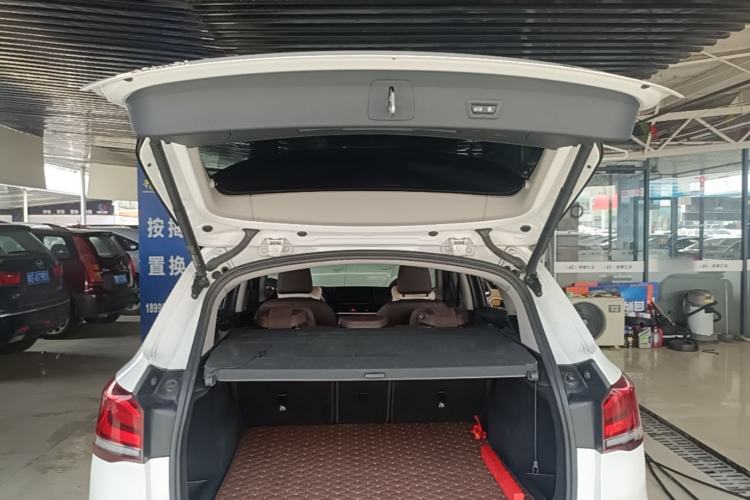 Used BMW X1 2021 sDrive25Li Leading Model Trunk