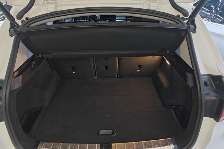 Used BMW X1 2021 sDrive25Li Leading Model Trunk