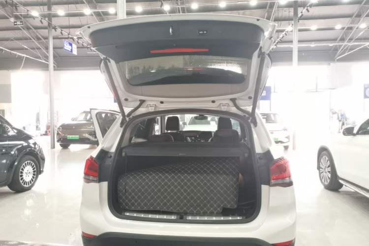 Used BMW X1 2021 sDrive25Li Leading Model Trunk
