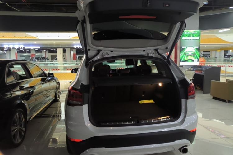Used BMW X1 2021 Restyled sDrive20Li Fashion Version Trunk