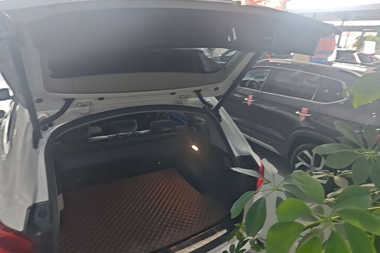 Used BMW X1 2021 sDrive20Li Premium Edition Trunk