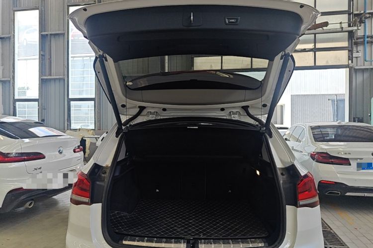 Used BMW X1 2021 sDrive20Li Premium Edition Trunk