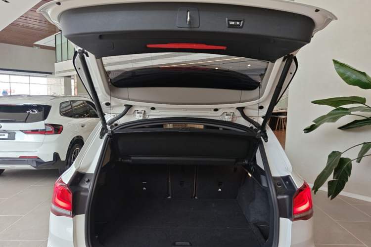 Used BMW X1 2021 Restyled sDrive25Li Leading Edition Trunk