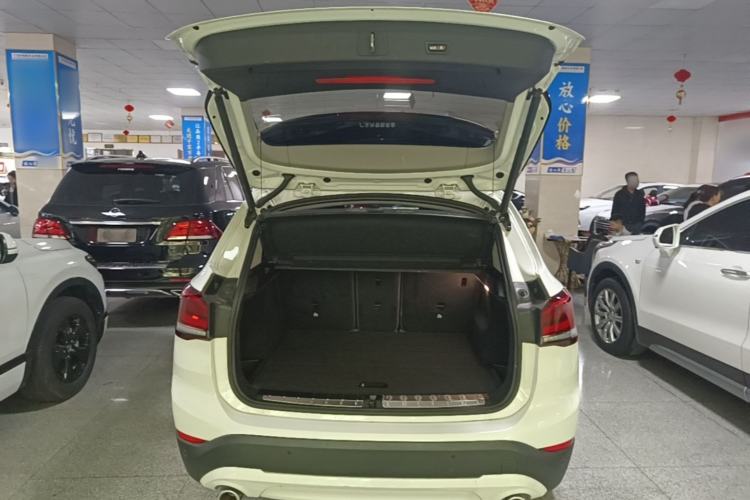 Used BMW X1 2021 sDrive25Li Leading Model Trunk