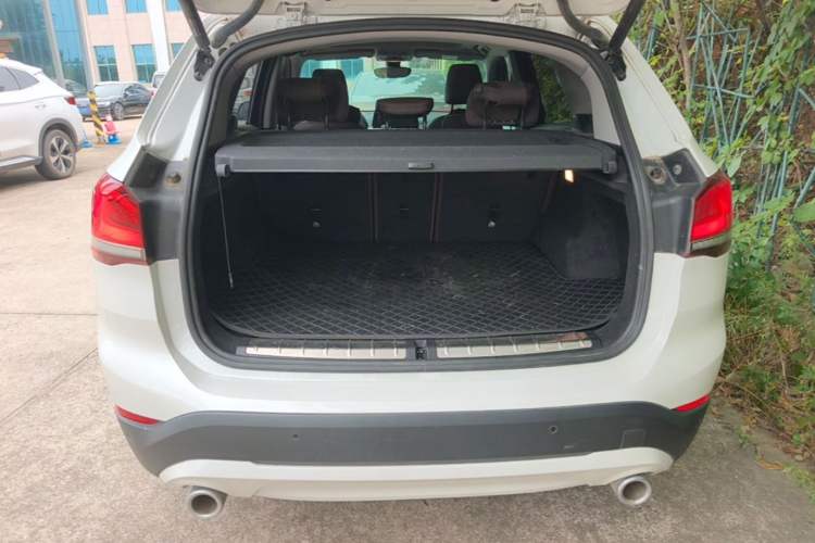 Used BMW X1 2021 Restyled sDrive25Li Leading Edition Trunk