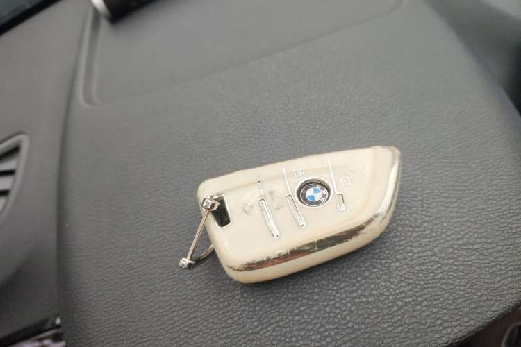 Used BMW X1 2021 sDrive20Li Premium Edition Vehicle Key