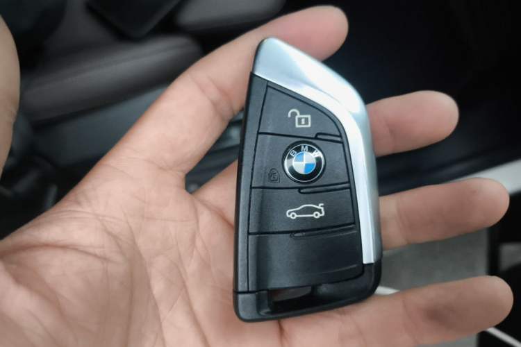 Used BMW X1 2021 sDrive20Li Premium Edition Vehicle Key