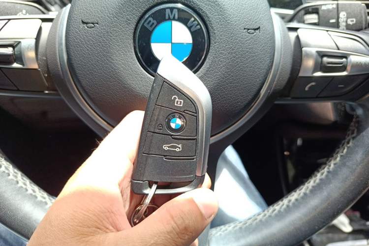 Used BMW X1 2021 sDrive20Li Premium Edition Vehicle Key