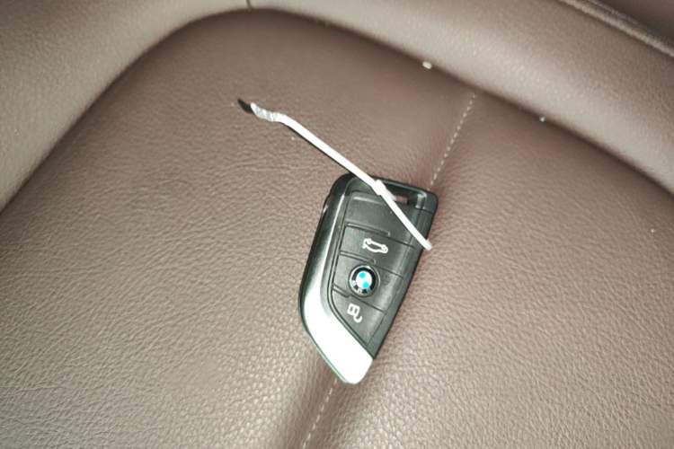 Used BMW X1 2021 sDrive20Li Premium Edition Vehicle Key
