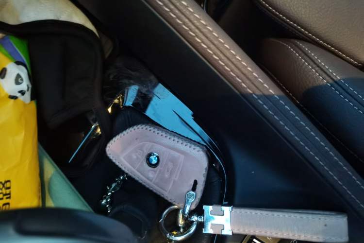 Used BMW X1 2021 sDrive20Li Premium Edition Vehicle Key