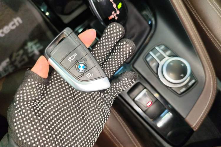 Used BMW X1 2021 sDrive20Li Premium Edition Vehicle Key